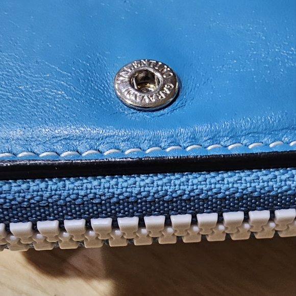 Authentic Valentino Garavani Blue Leather Trifold wallet with White Studs EUC - Picture 13 of 14